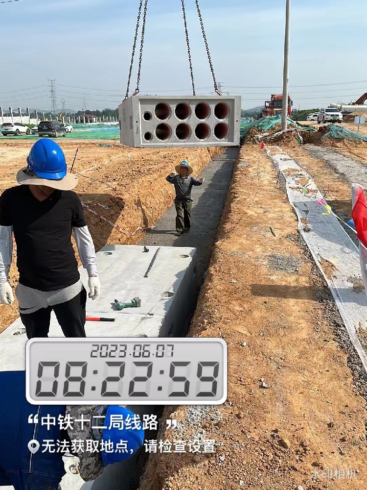 見(jiàn)證真正的裝配速度：中鐵十二局項(xiàng)目------一天半時(shí)間完成兩條100米過(guò)路管線(xiàn)施工